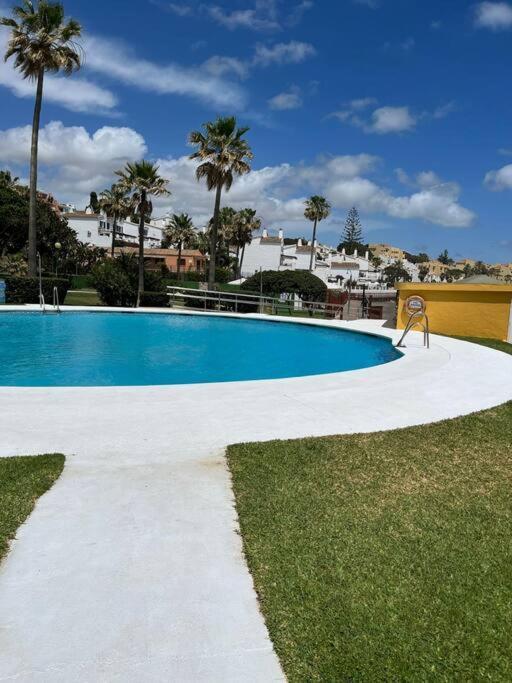 Appartement Aan Boulevard En Zwembad Sitio de Calahonda エクステリア 写真